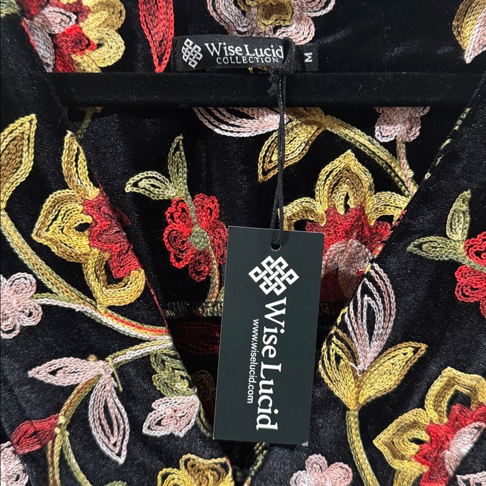 Wise Lucid Embroidered Floral Jacket/dress Size M NWT - Picture 3 of 5